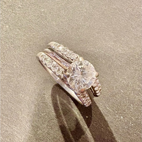 Women’s Wedding Band Set - Picture 8 of 13